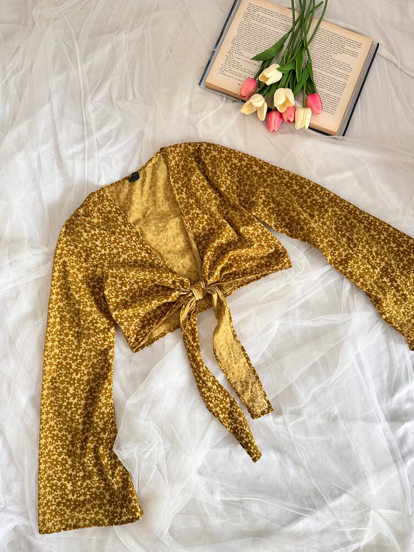 Mustard Tie up top