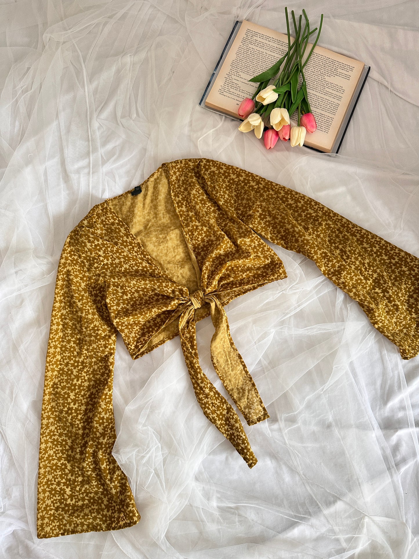 Mustard Tie up top