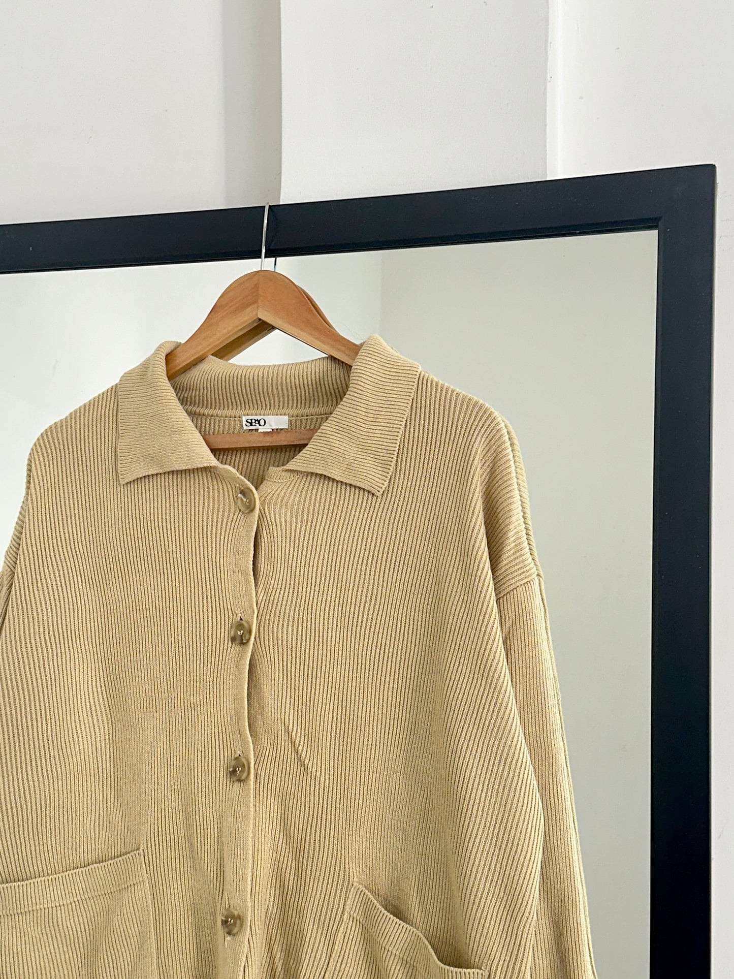 Beige yellow buttoned knit