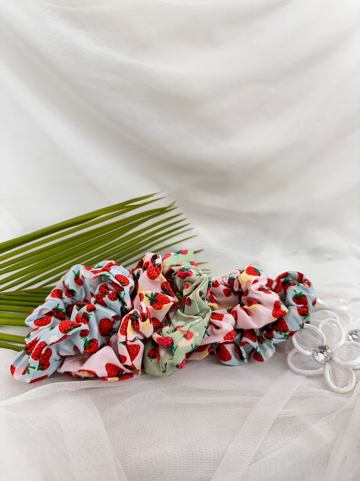 Strawberry Scrunchies (5)
