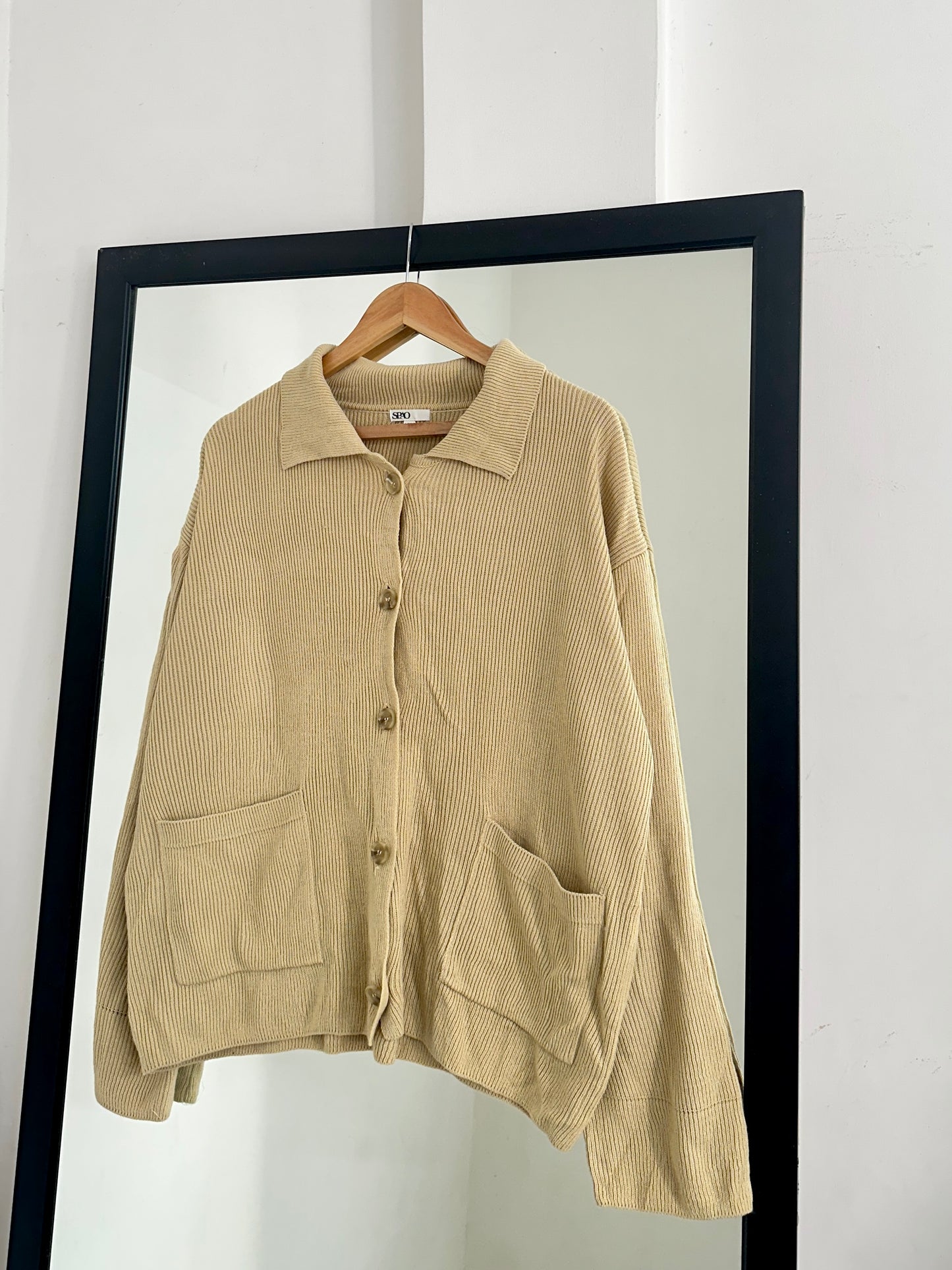 Beige yellow buttoned knit